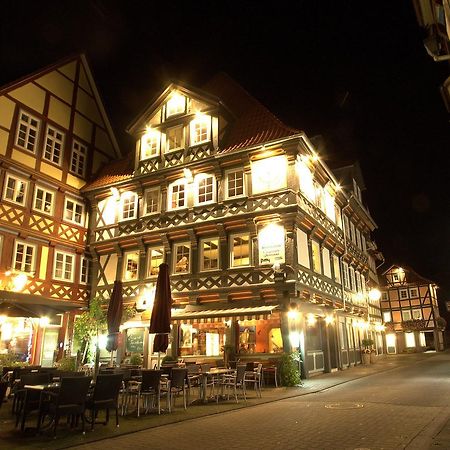 Fachwerk-Hotel Eisenbart Ганн. Мюнден Экстерьер фото