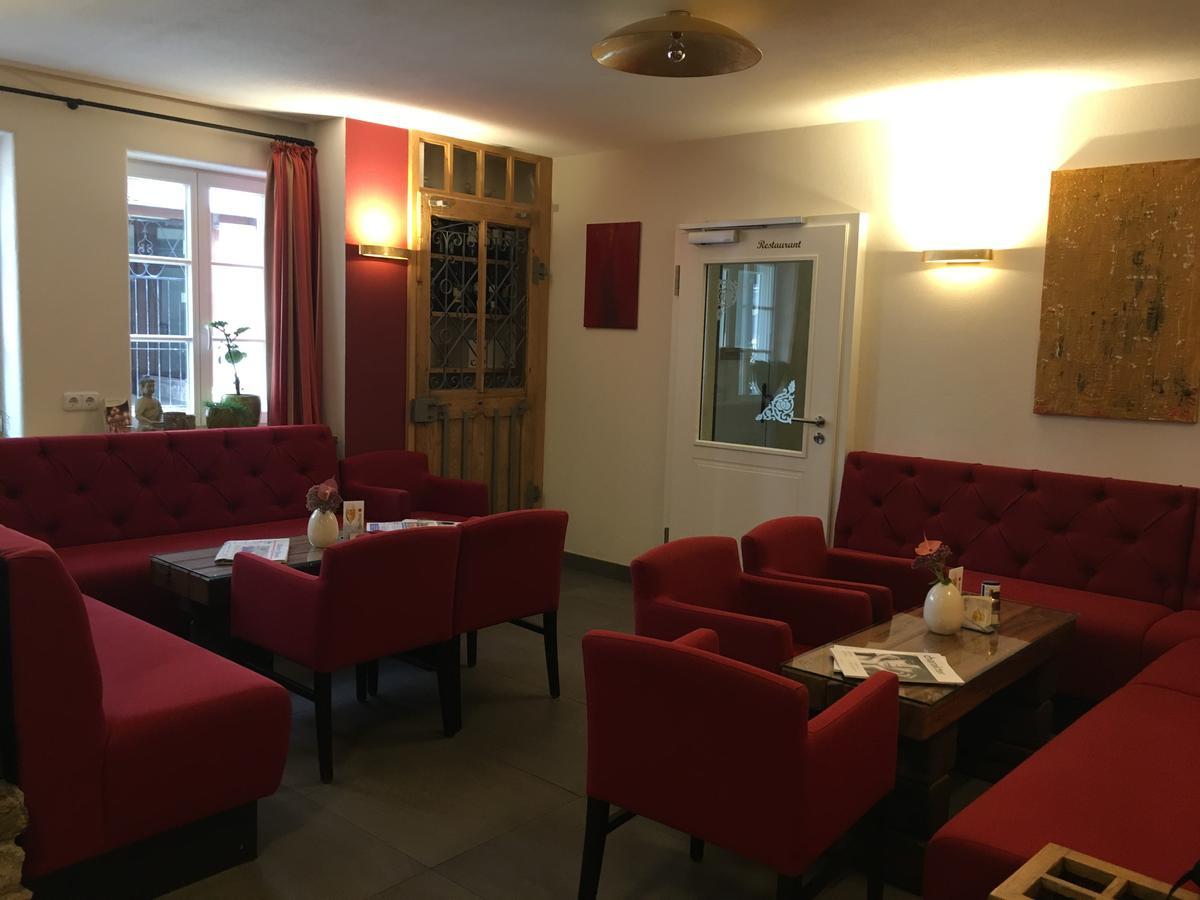 Fachwerk-Hotel Eisenbart Ганн. Мюнден Экстерьер фото